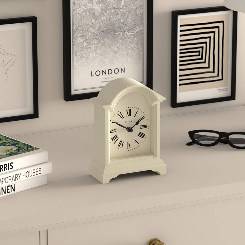 Roman Numeral Plastic / Acrylic Quartz Movement / Crystal Tabletop Clock, Cream