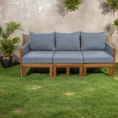 Canapé de patio 3 places peu encombrant, design moderne en bois d'acacia, parfait pour se détendre dans la cour