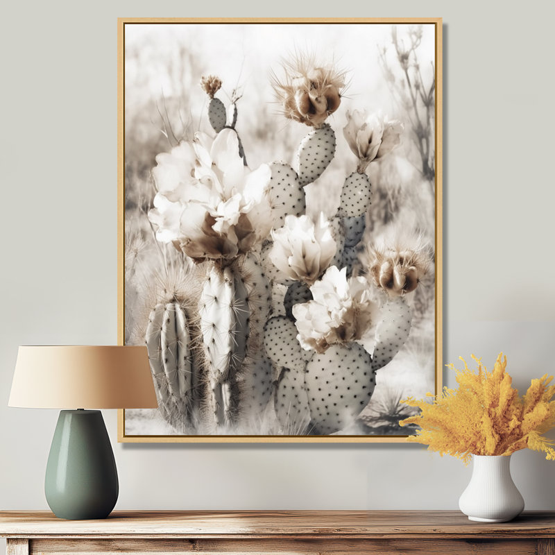 «Cream Desert Cactus - Cactus», art mural encadré, H 32 po x l 16 po, Cadre flottant érable