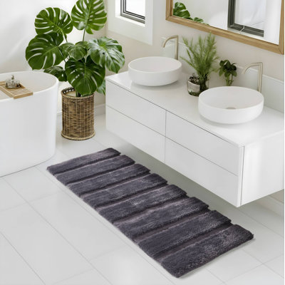 1500gsm Chanchal Grey Tufted Pearl Channel Bath Rug 24x58"
