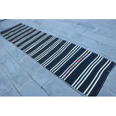 Tapis noir Kilim à rayures noires: tapis turc Oushak rétro idéal pour les escaliers et les couloirs