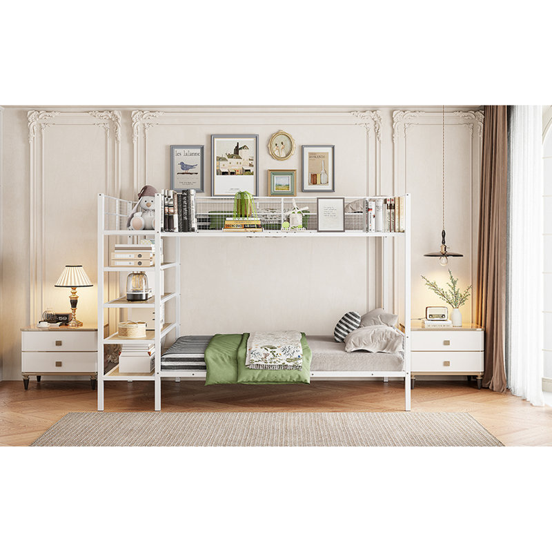 Lit superposé simple au dessus d'un lit double avec 5 tablettes et tablette latérale intégrée, Blanc