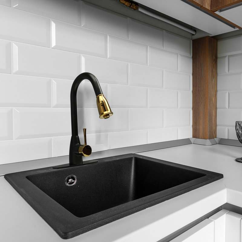 Pull Down Kitchen Faucet with Single Handle and Deck Plate, Black/Gold