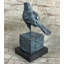 Statue de sculpture en bronze patine verte sur fond de marbre