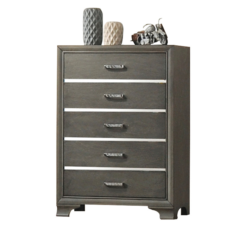 Commode à cinq tiroirs