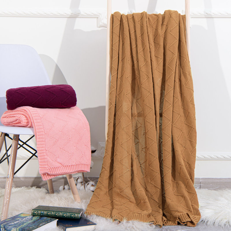 Jeté en polyester recyclé doux et durable 51 x 67 tons neutres Modern Home Essential, Marron clair