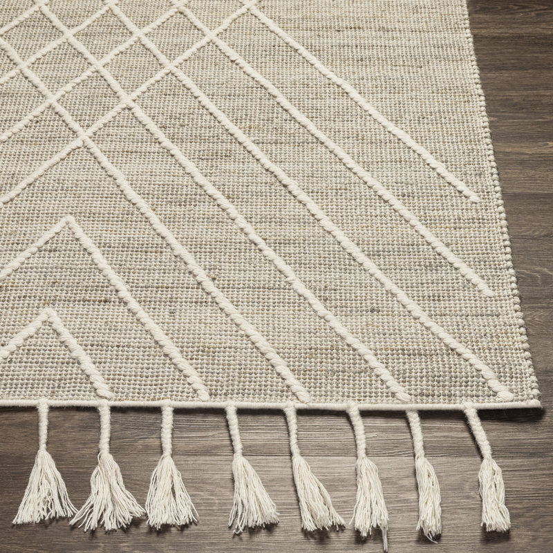 Lakendra Indoor Rug, Rectangle 2' x 3'