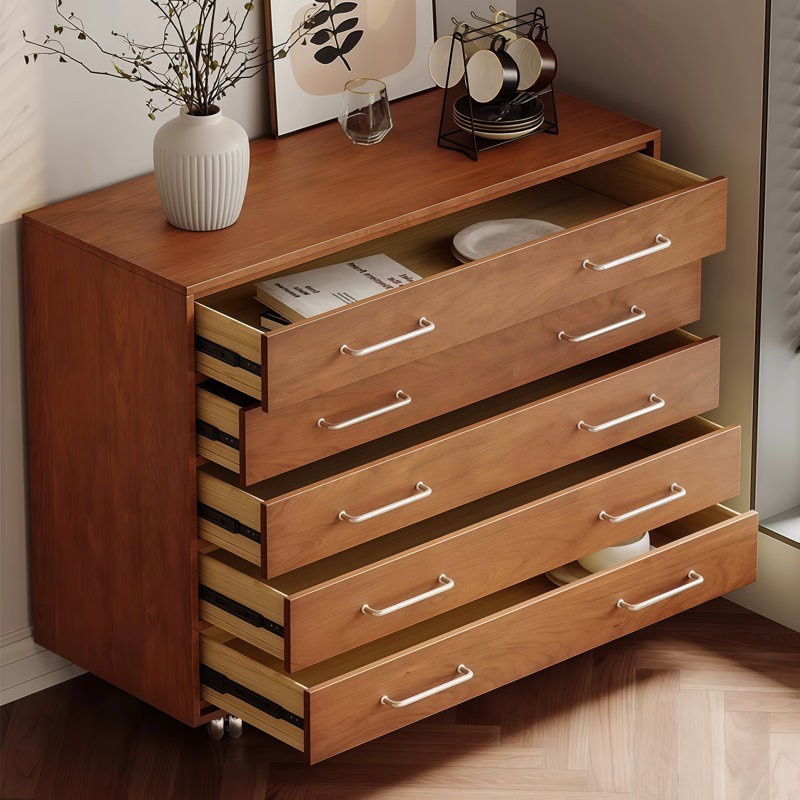 Une commode de style rétro portable, Brun