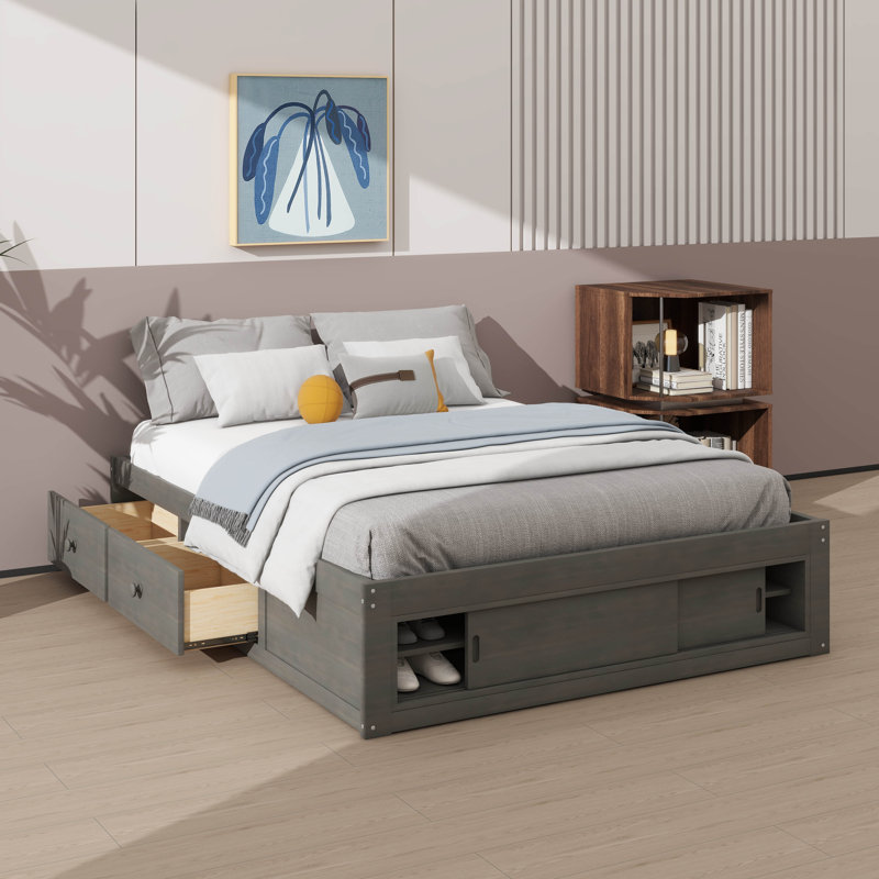 Lit plateforme grand format avec quatre tiroirs et rangement au pied de lit, sans tête de lit, Gris