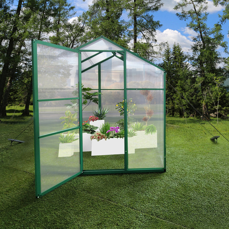 Serre-vent Gain Height 1,8 x 2,4 m - Matériaux : Serre de jardin accessible à pied, idéale pour le jardinage extérieur. Favorise le développement des racines des plantes. Panneaux en aluminium et en polycarbonate pour créer un espace de plantation confortable.