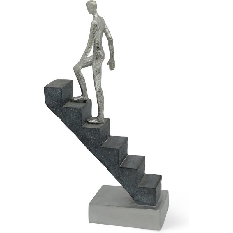 Iskra Statue