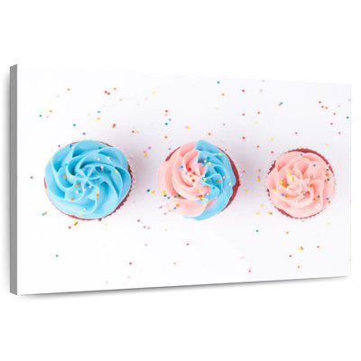 Yarlin Delicious Cupcakes