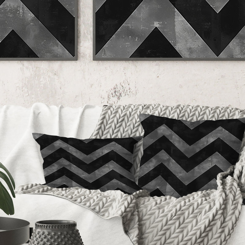 Chevron Flow III - Coussin décoratif à chevrons, H 16 po x l 16 po, Noir, noir, noir, noir