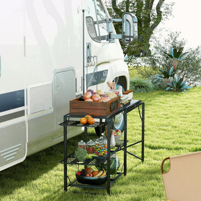 Table de cuisine pliante Outsunny, station de cuisson de camping portable avec support de lanterne réglable, crochets de suspension et sac de transport pour pique-niquer à l'extérieur