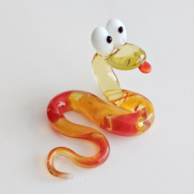Figurine en verre fabriquée à la main Victoria Bella, année du serpent, décoration de maison ou de bureau, objets de collection, cadeau pour le Nouvel An et Noël, symbole 2025
