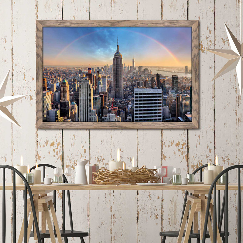«NYC Rainbow», reproduction de photo encadrée, H 33,5 po x l 49,5 po x P 1 po, Cadre taupe délavé