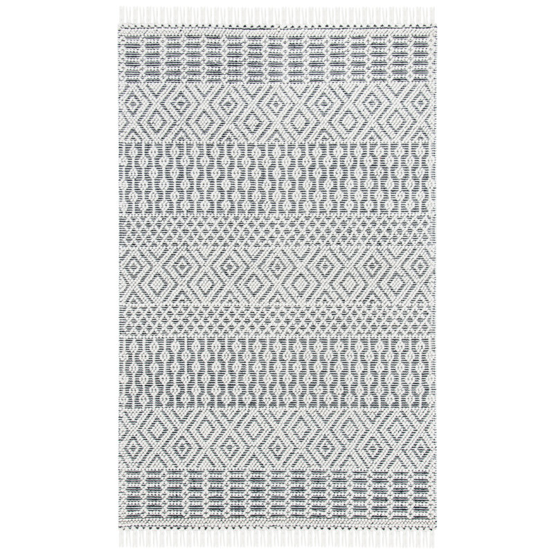 Vintage Look Hand Woven Area Rug, Rectangle 122 x 183 cm