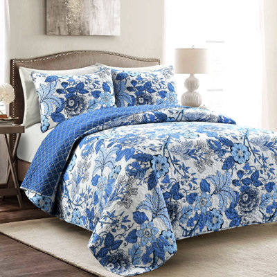 Granborough Cotton Reversible Traditional 3 Piece Quilt Set