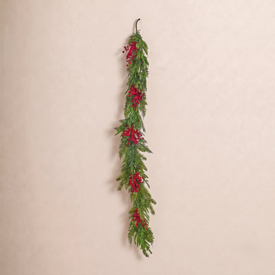 60" Natural Touch With Berry Garland