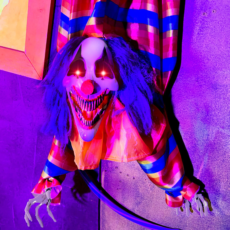Clowns de cirque effrayant Haunted Hill Farm