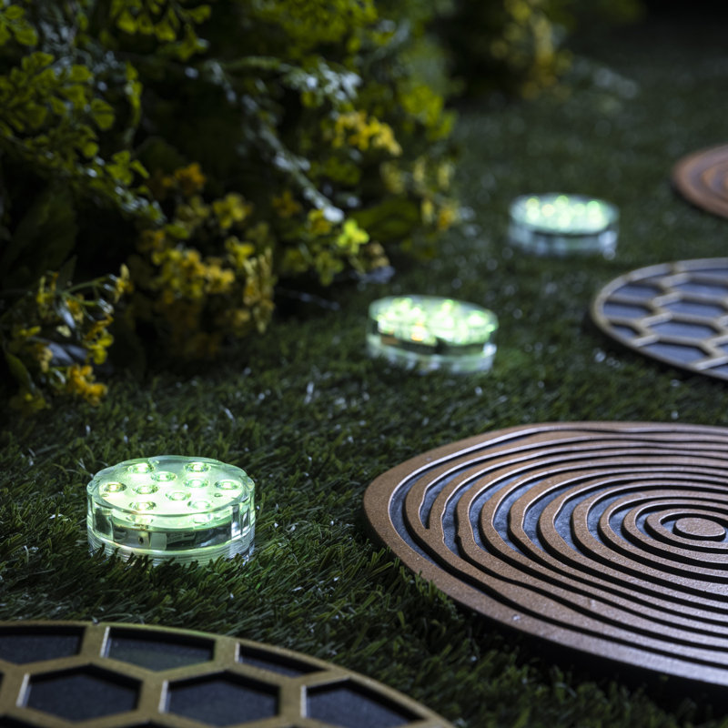 Solar Powered Integrated LED Pathway Light Kit
