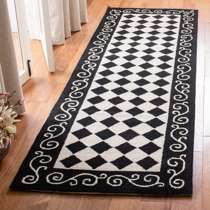Brayton Hand Hooked Wool Geometric Rug, Round 8'