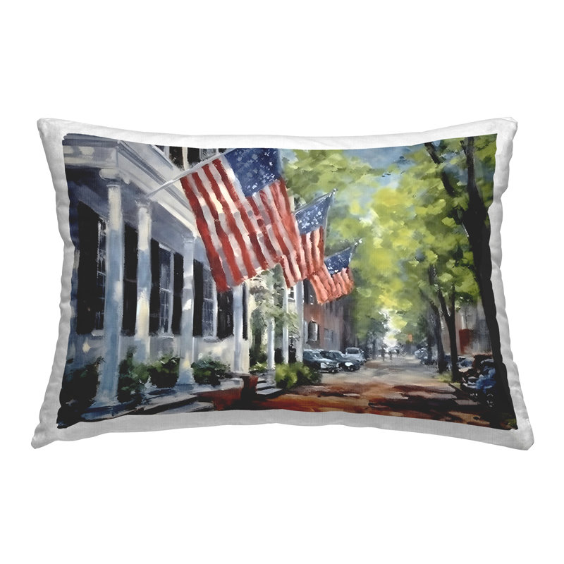 Design de coussin décoratif imprimé drapeau bordé par Petal Prints Design