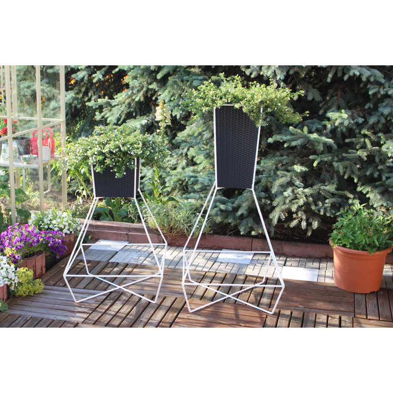 Elinna Handmade Planter, 90cm H x 60cm W x 60cm D