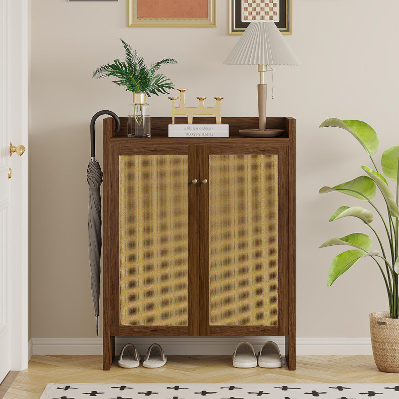 Armoire à chaussures de 42,5 po de hauteur en rotin avec portes, armoire de rangement à 6 niveaux avec tablettes réglables, armoire à chaussures autoportante en bois pour vestibule, couloir, salon