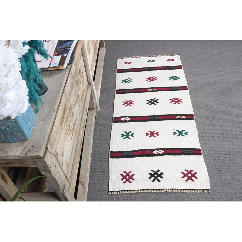 Petit tapis turc anatolien tissé à la main en blanc avec des motifs rétro, idéal pour les vestibules