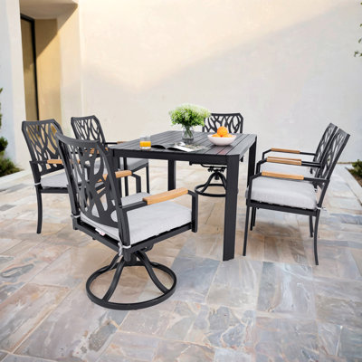 Ensemble de salle à manger d'extérieur en aluminium 7 pièces pour patio - table rectangulaire avec trou pour parasol, 4 chaises de salle à manger et 2 chaises berçantes pivotantes, coussins Sunbrella, dossier inspiré des branches, brun bourbon