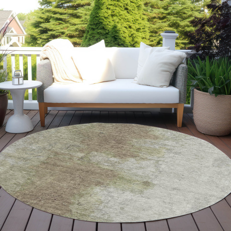 Machine Washable Indoor/Outdoor Xhevrie Taupe Rug, Round 8'
