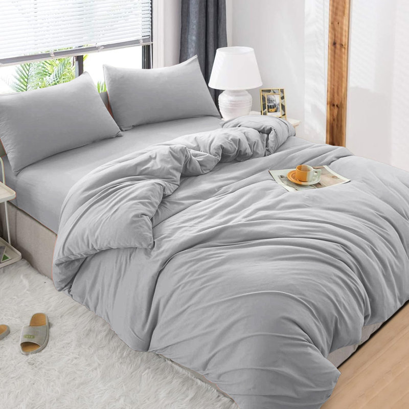 Premium 4-Piece Ultra-Soft Microfiber Duvet Complete Cover Set, Silver, King Duvet Cover + 3 Additional Pieces