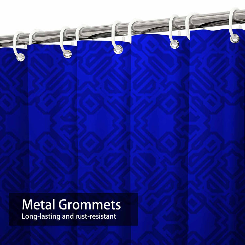 Rideau de douche abstrait rayé géométrique bleu marine à 12 crochets, L 72 po x l 84 po