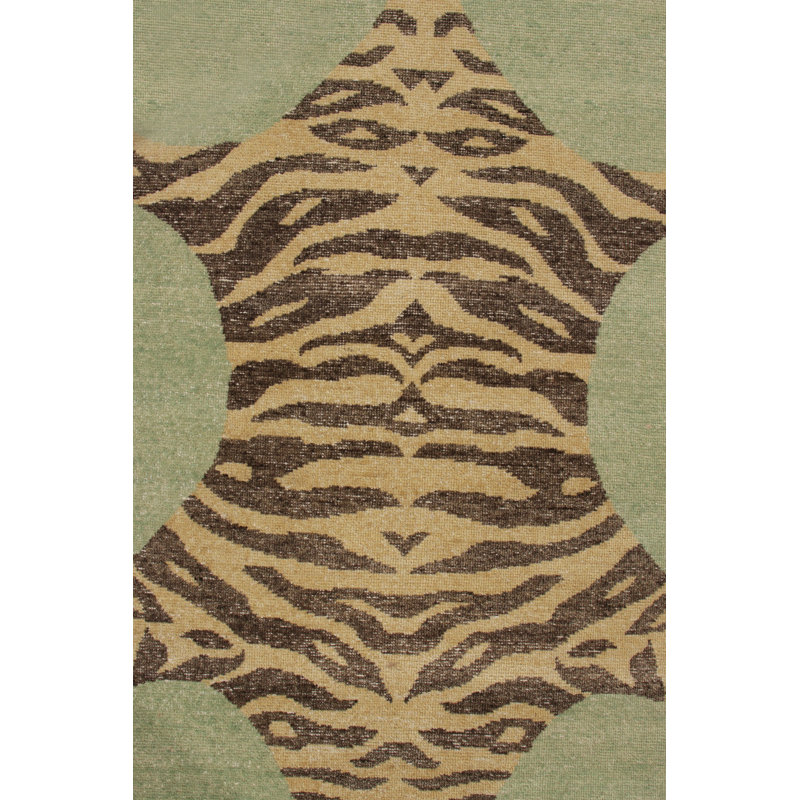 Distressed Homage Hand Knotted Wool Animal Print Area Rug, Rectangle 9' x 12'