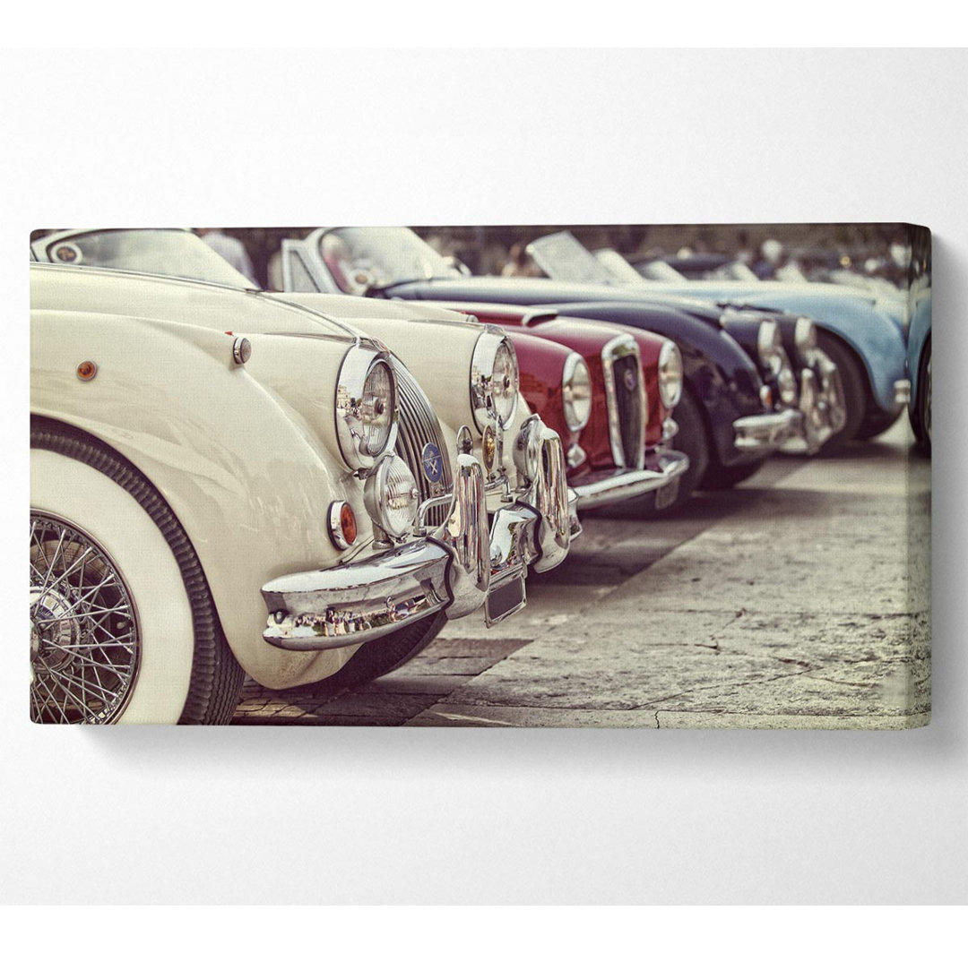 Ayauna Classic Cars In A Row - Kunstdrucke auf Leinwand