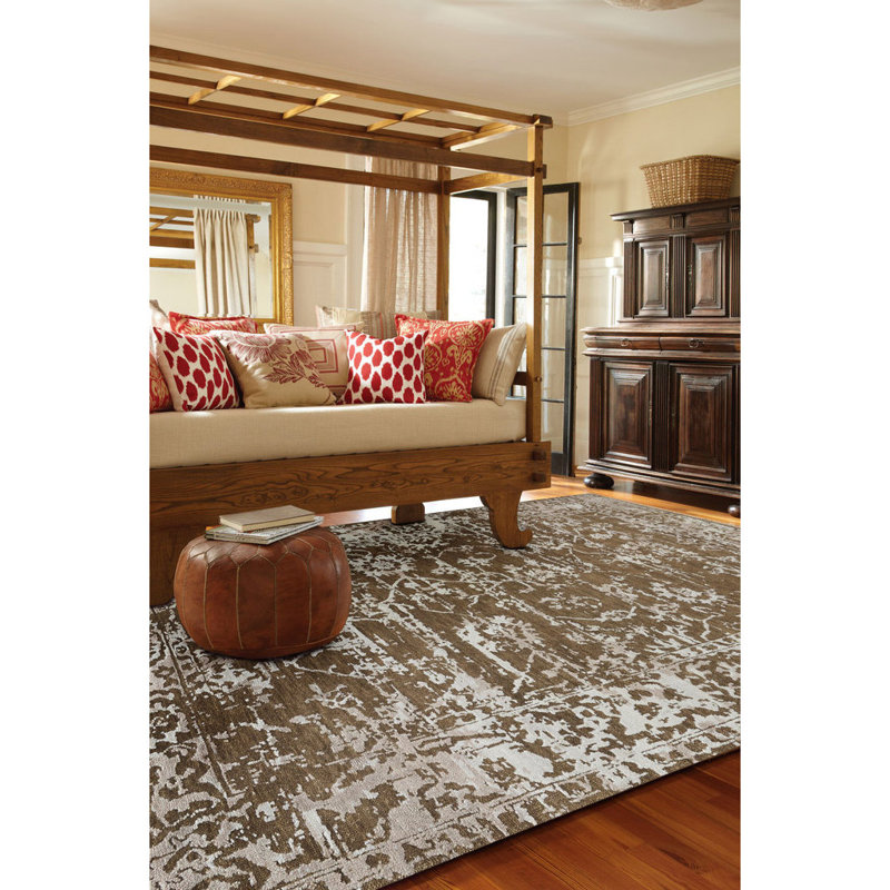Jain Oriental Area Rug in Beige, Rectangle 8' x 10'