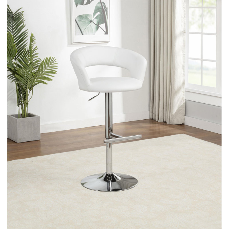 Tabouret de bar pivotant ajustable Travia en similicuir blanc et chrome, Blanc
