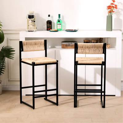 2 de 2 tabourets de bar attrayants, corde de papier tissée pour charmantes chaises, 2 tissés. Structure en métal robuste et confortable. Idéal pour la cuisine, la salle à manger et le comptoir. Assemblage rapide