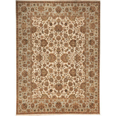 Oriental Area Rug in Cream/Light Blue