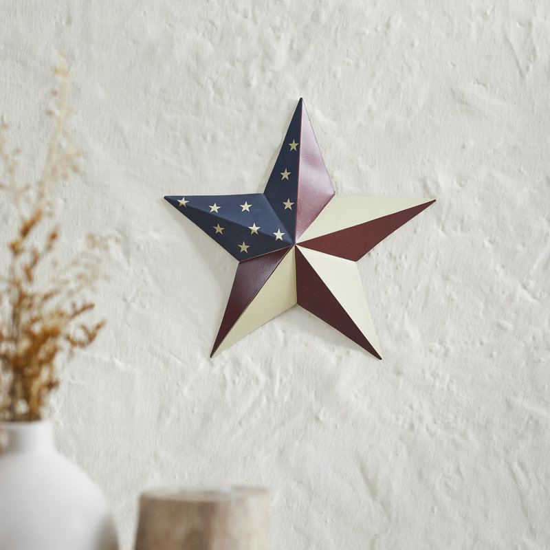 Drapeau américain en métal peint, H 8 po x l 8 po x P 0,75 po