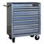 Chariot à outils argenté à 7 tiroirs avec roulettes. Glissière à roulement de 15 kg pour l'organisation de la boîte à outils. Conception verrouillable. Acier. 4 po, chariot à 2 freins. Capacité. Option robuste-1084072588