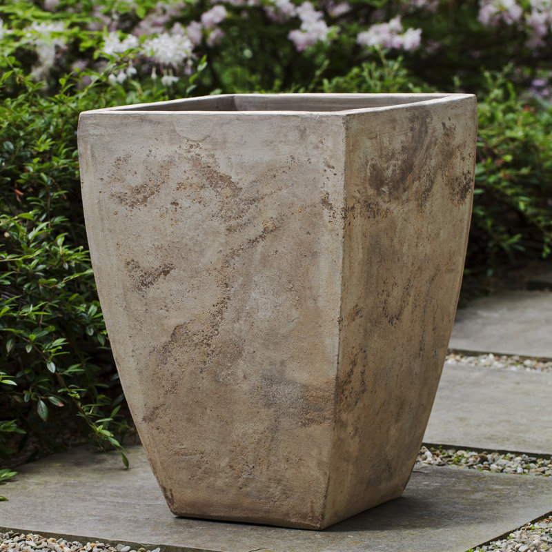 Brasilia Planter