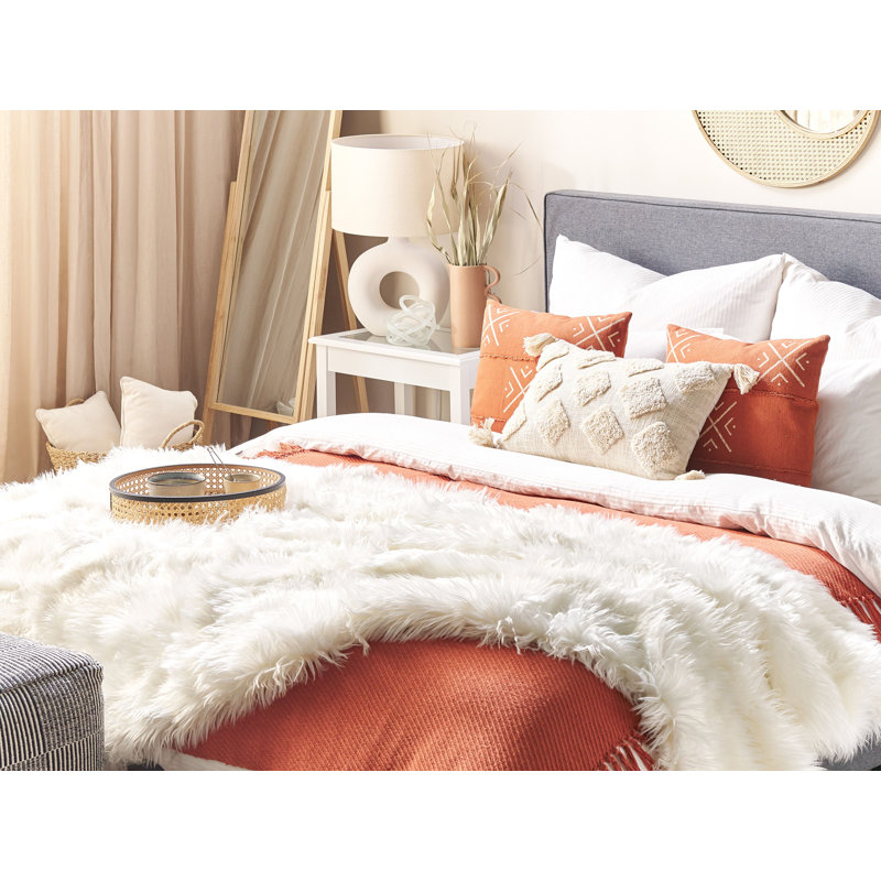 Aiso Throw Blanket, White