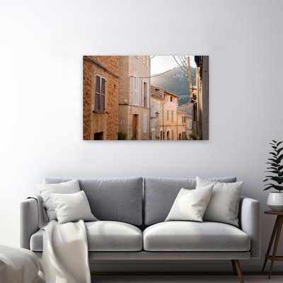 «Sunny Village Lane Peaceful Rustic Traditional Architecture Mountain», reproduction d'art murale