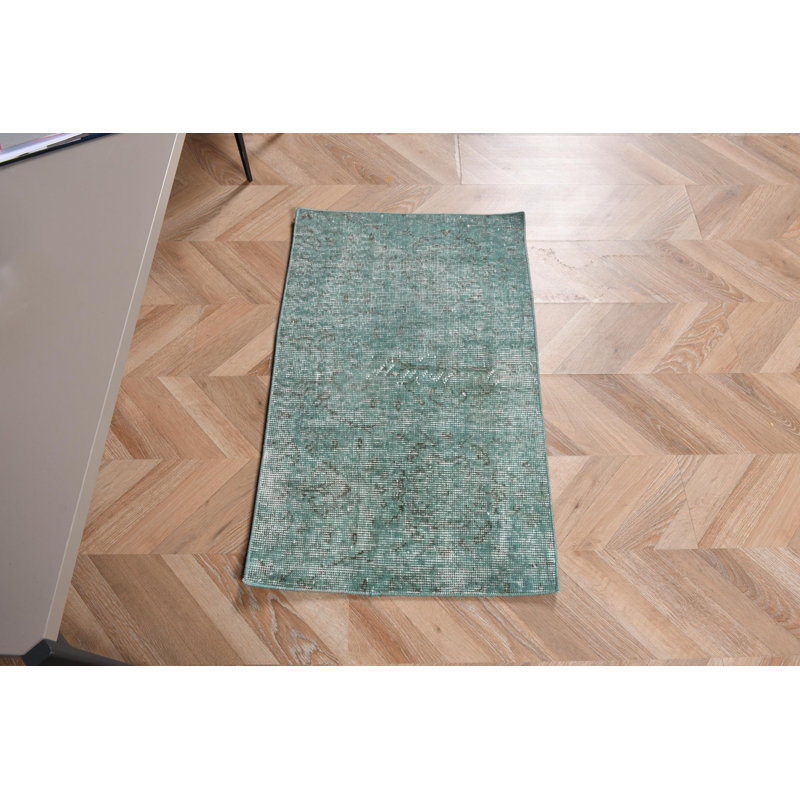 Tapis turc vintage tissé à la main en vert, idéal pour le décor du vestibule et la couverture de petits espaces