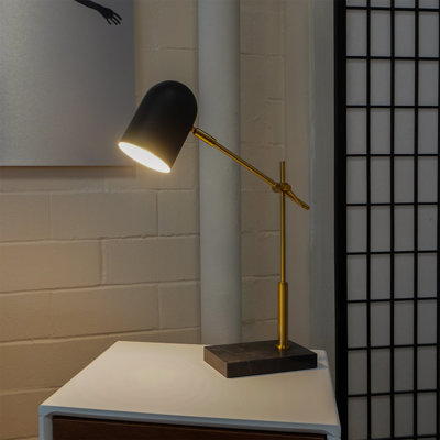 Lampe de table / table de chevet décorative moderne de haute qualité pour hôtel, lampe de table Lumora 110 ~ 120V