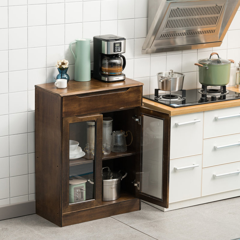 Buffet de cuisine avec garde-manger