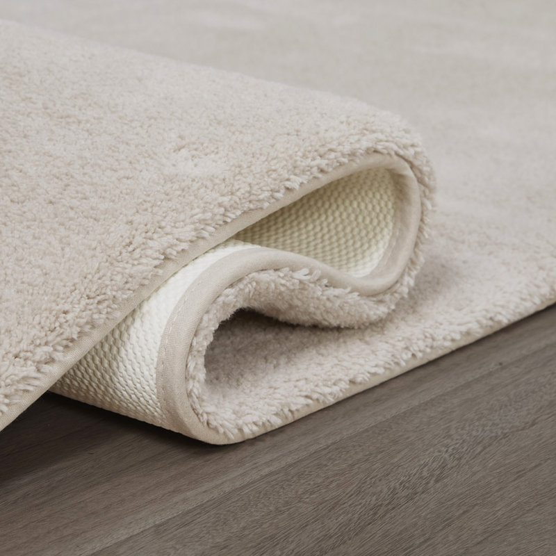 Tapis pour salle de bain Marshmallow, peluche haute de 0,75 po, séchage rapide et antidérapant, microfibre certifiée OEKO-TEX, couleurs douces résistantes à la décoloration (17 x 24, 20 x 30, 24 x 36)