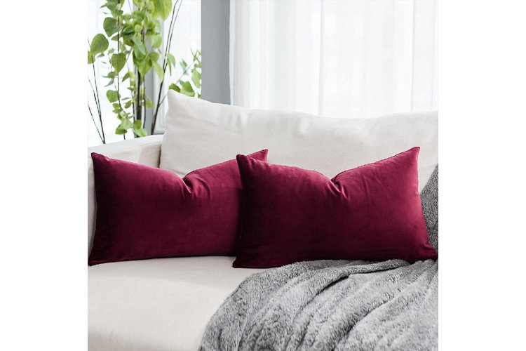 Your Guide to Pillow Sizes for Every Space